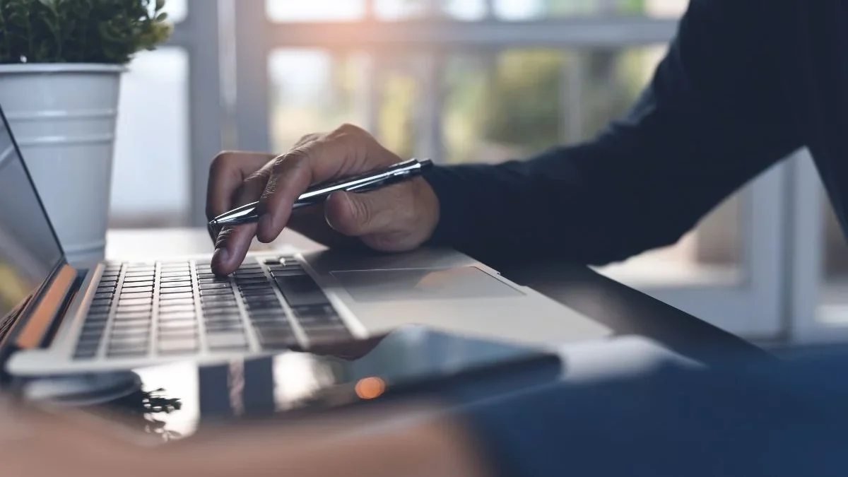 Der perfekte Heimarbeitsplatz: Struktur, Licht & digitale Ordnung im Alltag